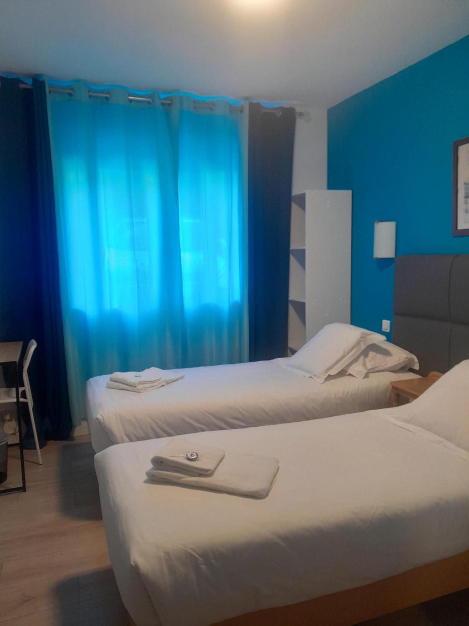 Hotel La Voilerie Cancale Bord De Mer Room photo
